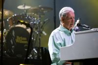 Brian Wilson, líder dos Beach Boys, morre aos 82 anos