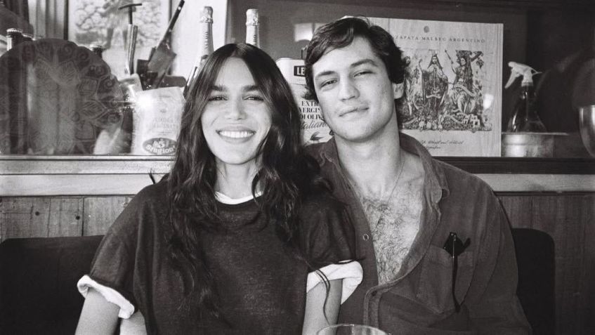 Discreta quanto a vida pessoal o bebê é fruto do relacionamento de nove anos com o ator Gabriel Leone • Instagram/Gabriel Leone