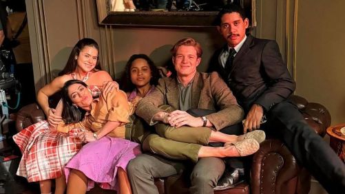 Carol Castro se despede do elenco de "Garota do Momento"