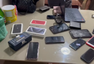 Polícia Civil desarticula esquema de venda de celulares roubados no Rio