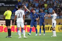 Jogadores do Al-Hilal se revoltam com gol validado do Manchester City