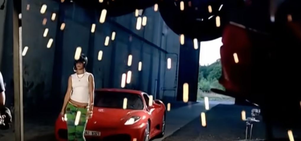 clipe-1 Carros de clipe: os modelos que brilharam mais que os artistas