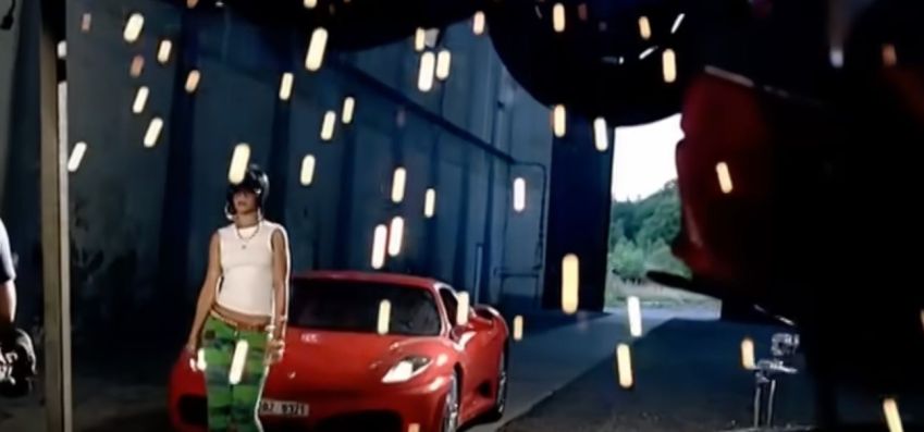 Ferrari F430 em clipe de Rihanna • Youtube/Reprodução
