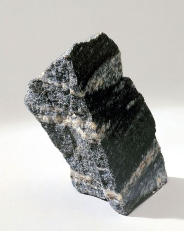 Gnaisse de Acasta marca a fronteira entre o éon Hadeano e o próximo capítulo da história da Terra, o Arqueano. • Biblioteca de imagens de ciência e sociedade/Getty Images via CNN Newsource