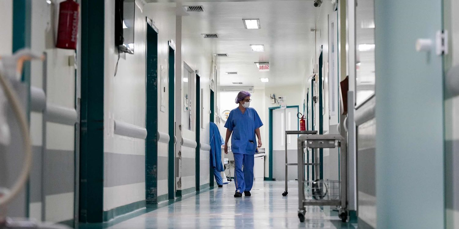 Corredor de hospital