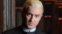 Tom Felton diz que controvérsias sobre J.K. Rowling não o afetam: "Grato"