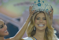 Eduarda Braum é primeira brasileira a vencer Miss Supranational 2025
