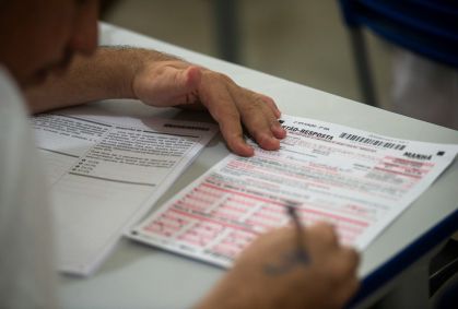 Encceja dominou buscas e reflete interesse educativo entre jovens e adultos