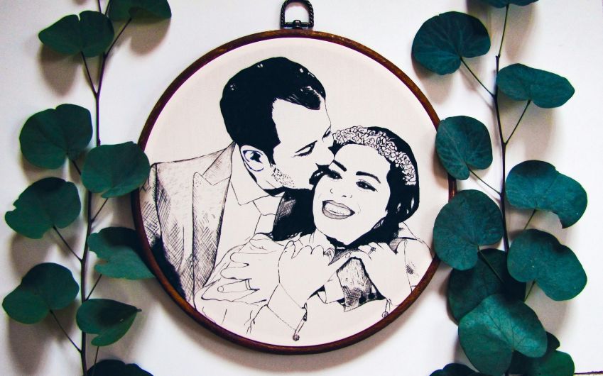 Imagens personalizadas podem deixar a casa com a cara do casal • Nasim Keshmiri/Unsplash