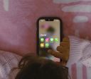 Estudo alerta sobre riscos do excesso digital e suicídio entre adolescentes