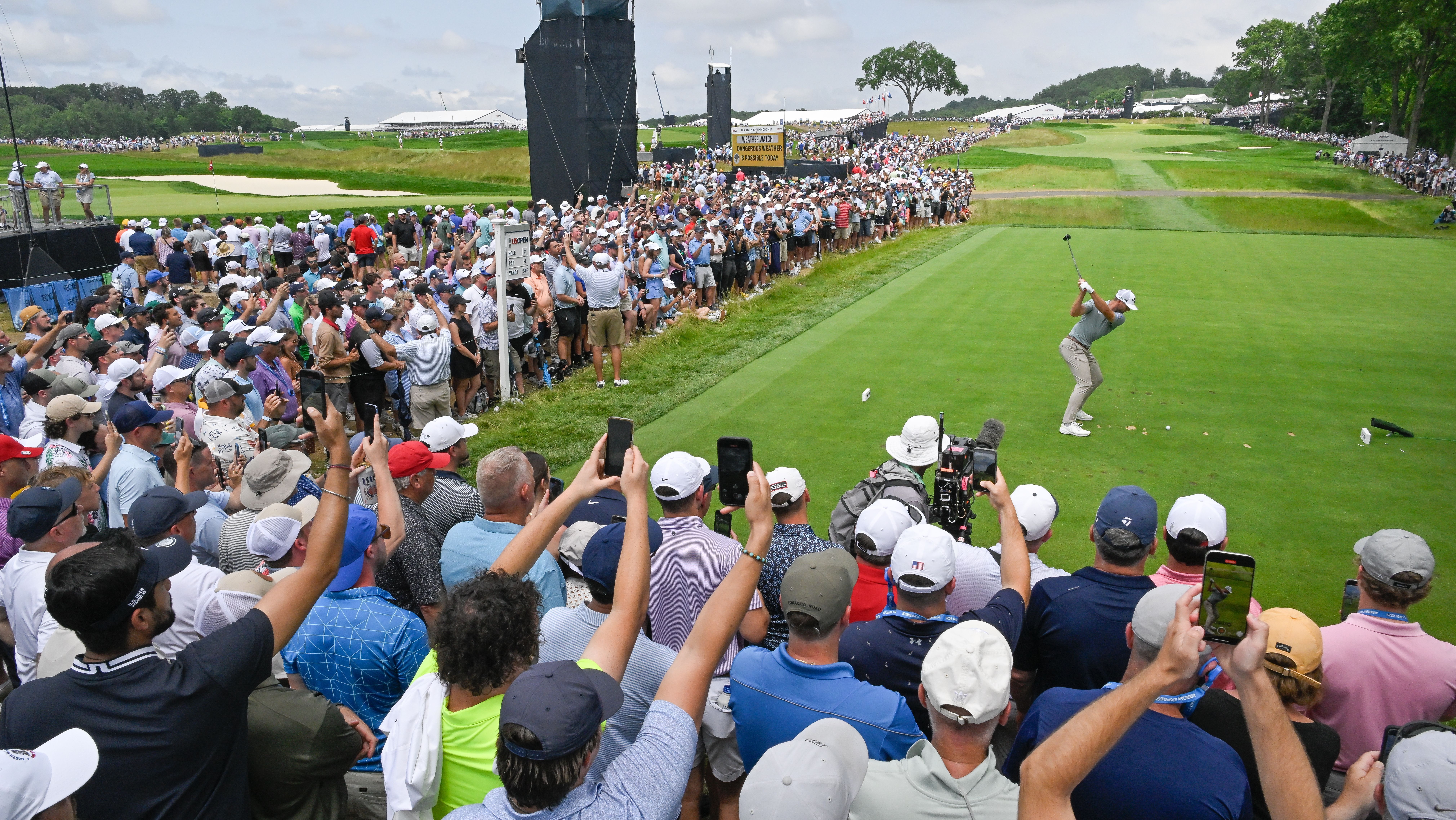 Sam Burns se prepara para tacada no PGA