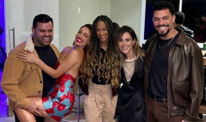 Ex-BBBs se reúnem em aniversário de 25 anos de Beatriz Reis