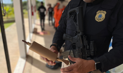 Polícia faz operação contra comércio irregular de fogos de artifício na BA