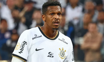 "Sei da responsabilidade": Jô, ex Corinthians, fala após prisão por pensão
