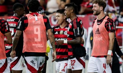 Flamengo mantém liderança do Brasileirão sem jogar e nos Estados Unidos