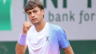 João Fonseca perde de virada para Cobolli na estreia do ATP 500 de Halle