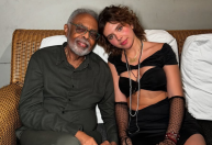 Neta de Gilberto Gil diz receber críticas por sua sexualidade; entenda