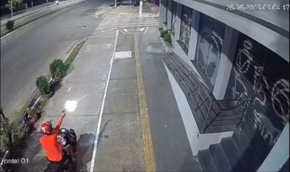 Motociclistas atacam a tiros academia de esposa de vereador em Belém