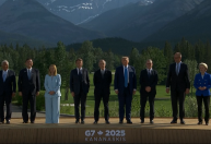 Líderes do G7 posam para "foto de família" no Canadá