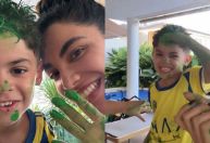 Gabriela Versiani se diverte com Léo, filho de Huff e Marília Mendonça