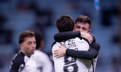 Referência no Corinthians, Garro volta a jogar 90 minutos após três meses