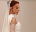 Giovanna Lancellotti usa vestido de Vivienne Westwood em casamento; veja