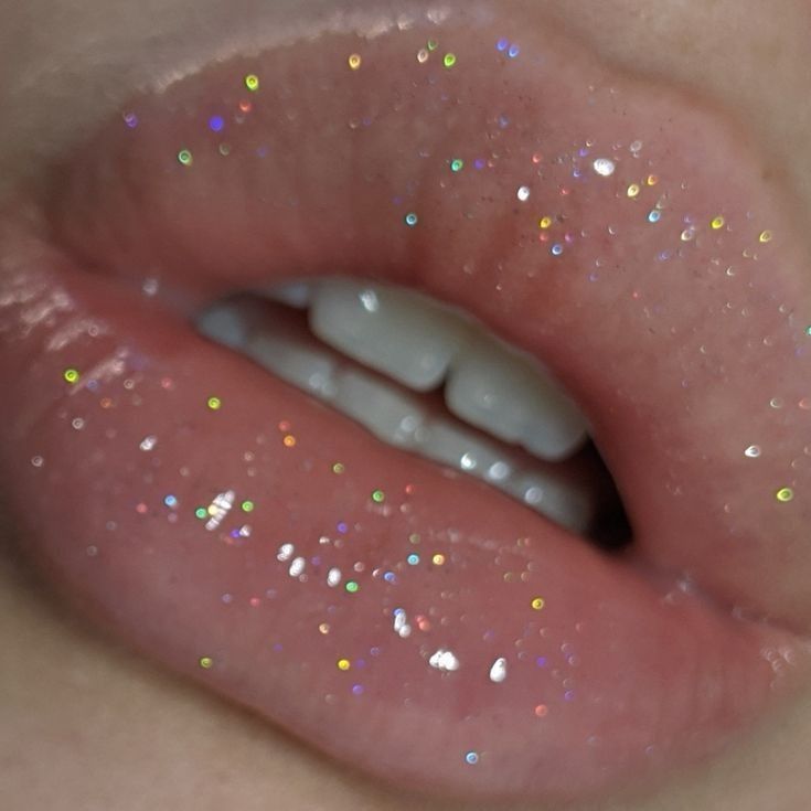 Gloss labial em excesso