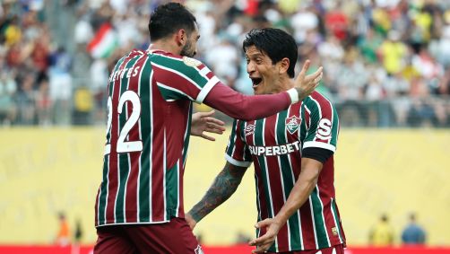 Freytes e Cano comemoram o gol da virada do Fluminense sobre o Ulsan HD   •  Elsa - FIFA/FIFA via Getty Images