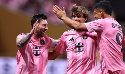Imprensa europeia repercute golaço de Messi: "Velho gênio"