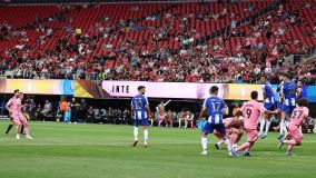 Messi marca golaço de falta em Inter Miami x Porto pelo Mundial de Clubes