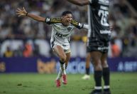 Com golaço de Rony, Atlético-MG vence Ceará e cola no G6 do Brasileirão