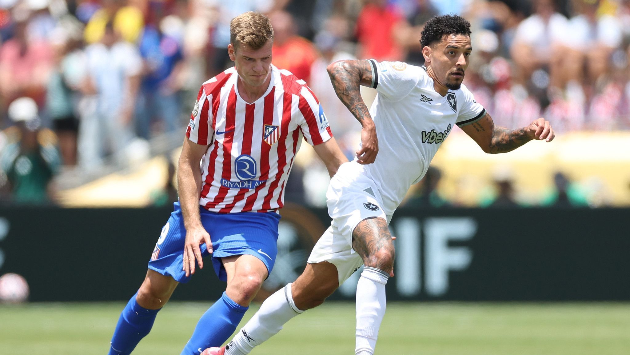 Gregore durante a partida entre Botafogo e Atlético de Madrid, no Mundial de Clubes