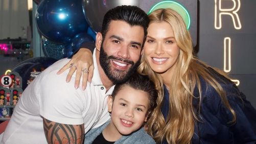 Gusttavo Lima e Andressa Suíta com filho