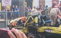 Acidente envolvendo carros e moto deixa cinco feridos no centro do Rio