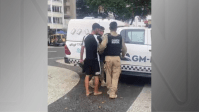 Ambulante é preso após cobrar R$ 1061 de turistas por dois milhos no RJ