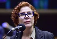 Zambelli pede novo prazo e isenção de multa sobre imóvel funcional