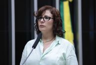 Carla Zambelli pode ser extraditada ou presa no exterior? Entenda