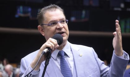 PL fica fora de reunião de líderes para discutir alternativa ao IOF