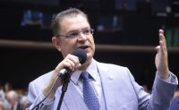 PL fica fora de reunião de líderes para discutir alternativa ao IOF