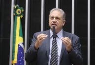 Relator de MP para compensar IOF ouvirá setores e deve mexer em texto