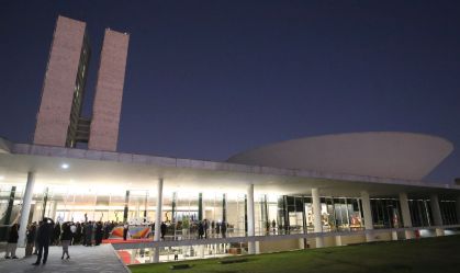 Fórum Parlamentar do Brics: 1º dia tem críticas a medidas de Trump