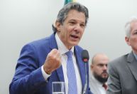 Haddad diz que Brasil está "muito melhor" e comemora ambiente de negócios