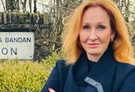 Autora de "Harry Potter" volta a atacar pessoas trans: "Não é real"