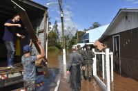 Exército presta auxílio em sete municípios atingidos pela chuva no RS