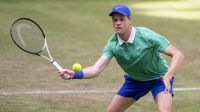 Jannik Sinner estreia com vitória no ATP 500 de Halle
