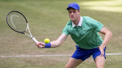 Jannik Sinner venceu o alemão Yannick Hanfmann em sua estreia no ATP 500 de Halle