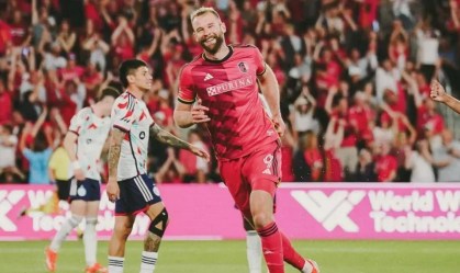 Grêmio estuda proposta por atacante brasileiro da MLS; saiba detalhes