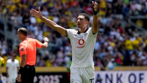 Bellingham marcou um gol na vitória do Borussia Dortmund contra o Mamelodi Sundowns