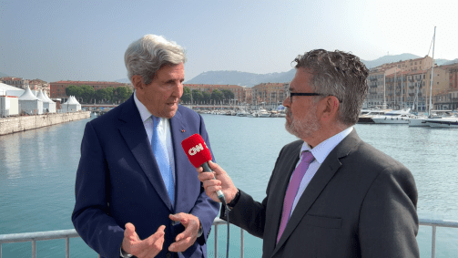 O mundo precisa reconhecer o valor dos ativos ambientais preservados por povos indígenas e comunidades tradicionais, afirmou John Kerry.