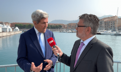 O mundo precisa reconhecer o valor dos ativos ambientais preservados por povos indígenas e comunidades tradicionais, afirmou John Kerry.